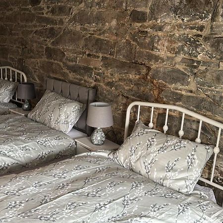 The Eagles Inn Rhayader Extérieur photo