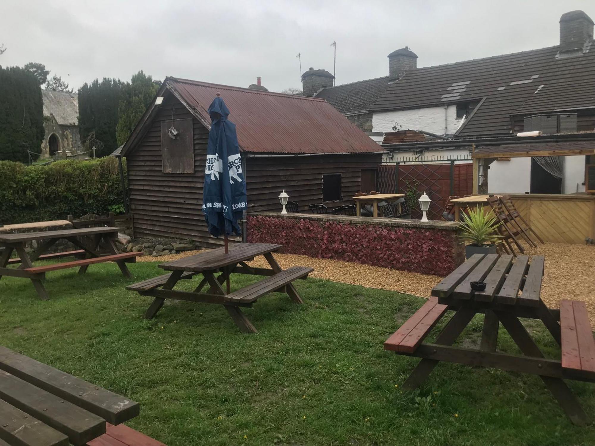 The Eagles Inn Rhayader Extérieur photo